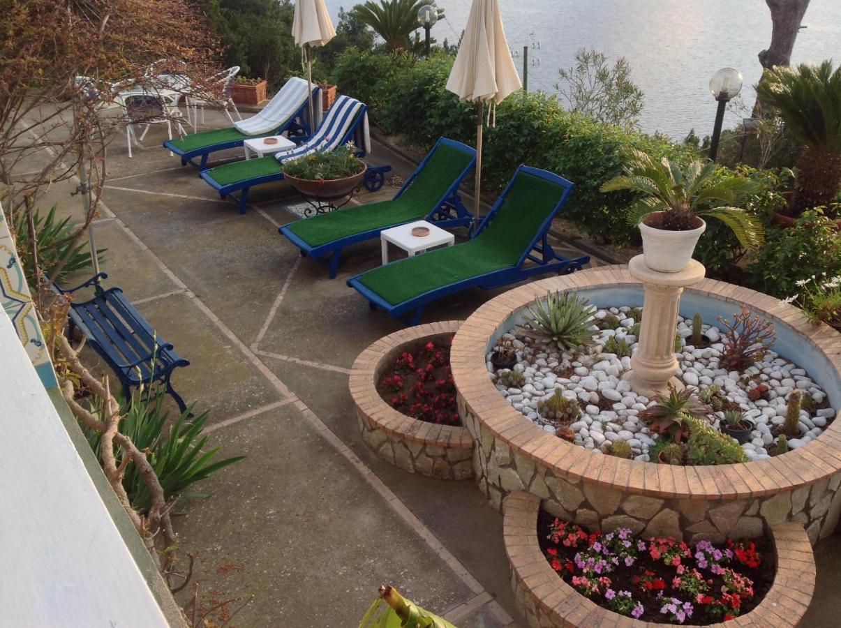 Bb La Guardiia Bed & Breakfast Anacapri  Exterior photo