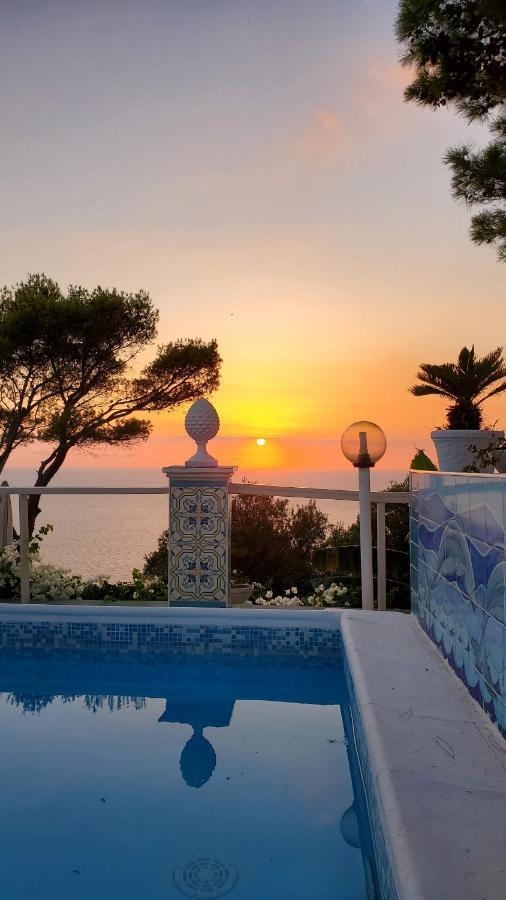 Bb La Guardiia Bed & Breakfast Anacapri  Exterior photo
