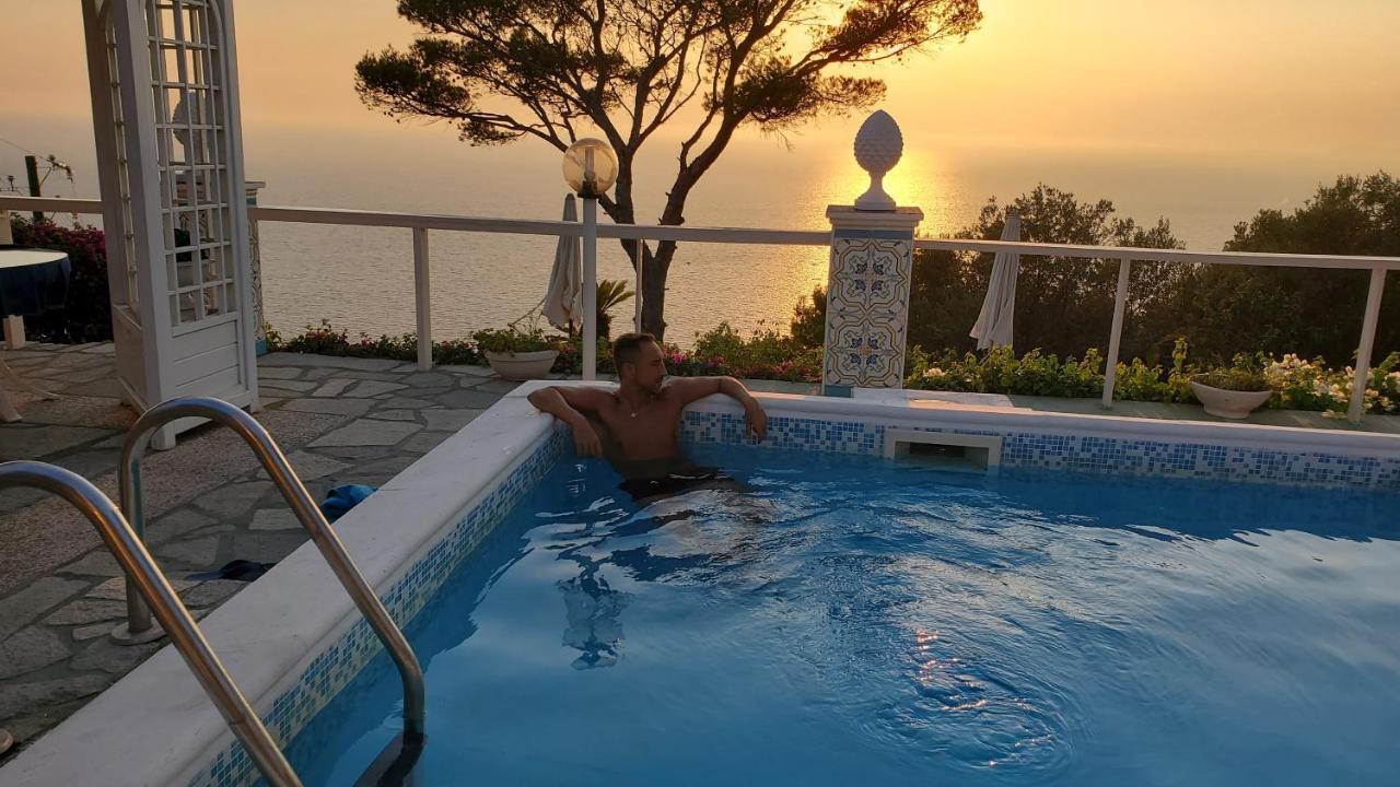 Bb La Guardiia Bed & Breakfast Anacapri  Exterior photo
